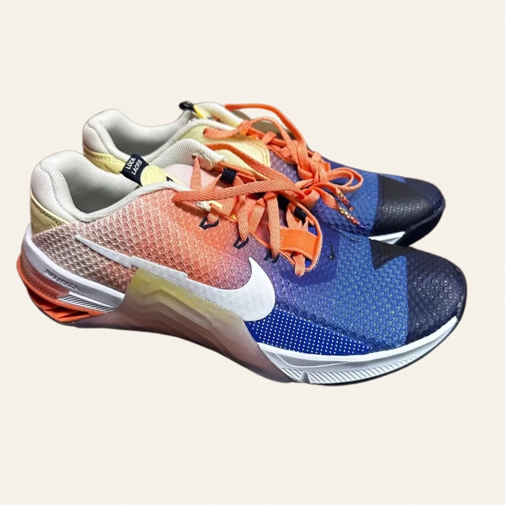 Nike metcon 7AMP multicolor WOMEN’S 8